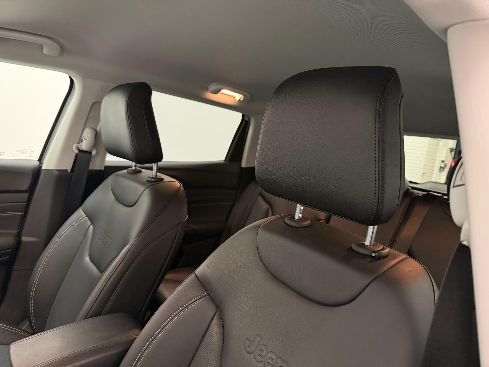 JEEP Compass 1.3 S 4xe-image-11