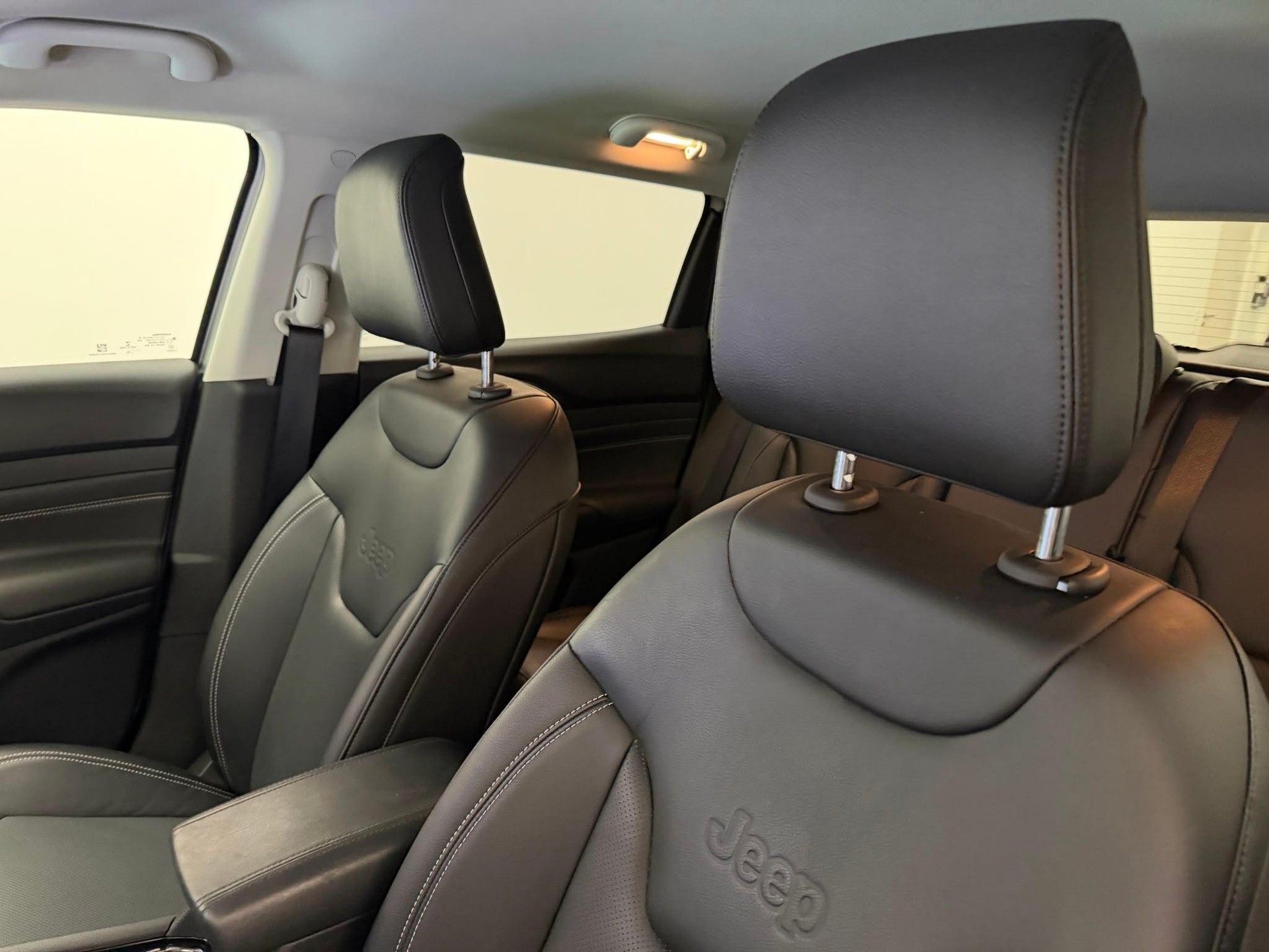 JEEP Compass 1.3 S 4xe-image-13