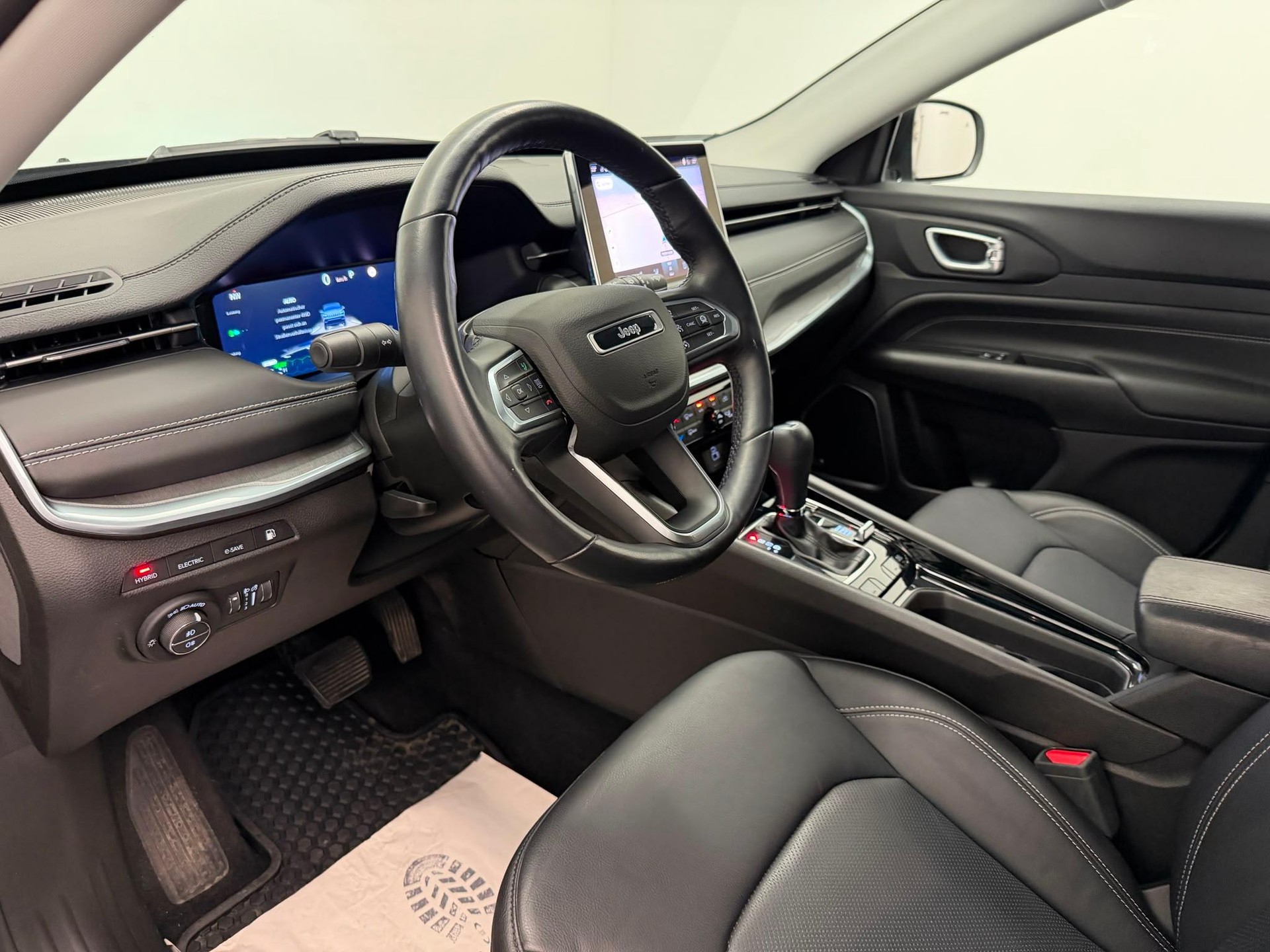 JEEP Compass 1.3 S 4xe-image-8