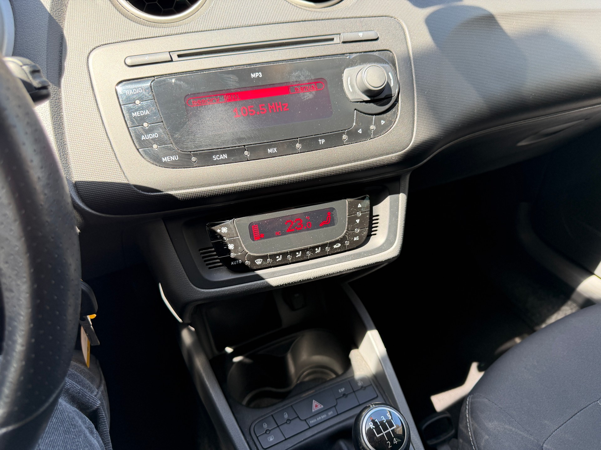 SEAT Ibiza ST 1.6 TDI Style-image-11