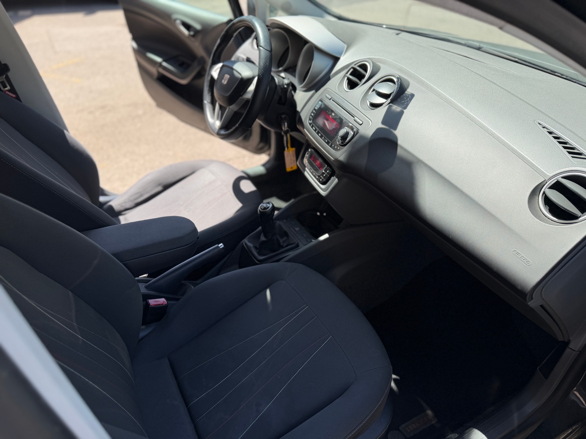 SEAT Ibiza ST 1.6 TDI Style-image-9