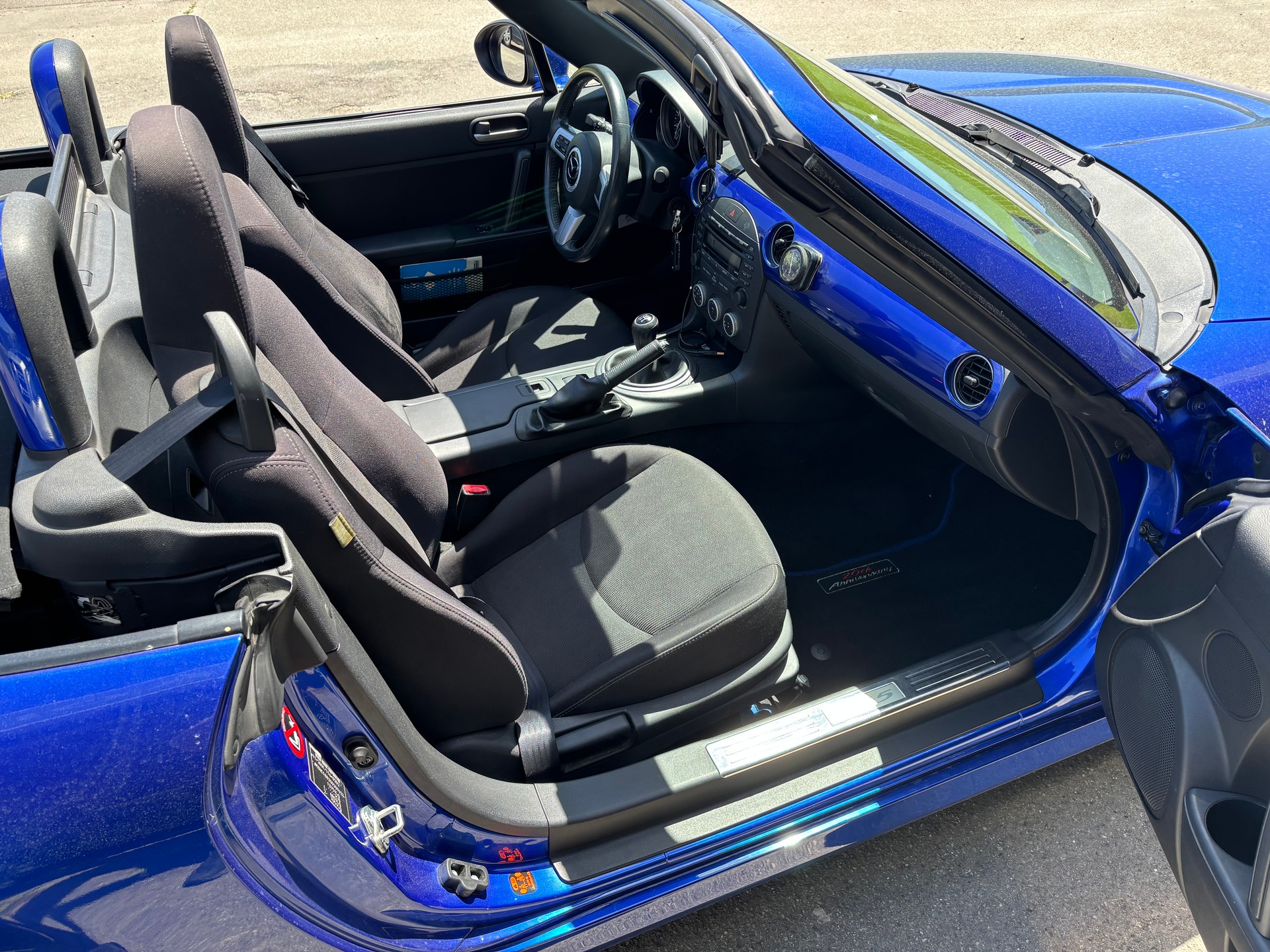 MAZDA MX-5 1.8i 16V 20th Anniversary-image-7
