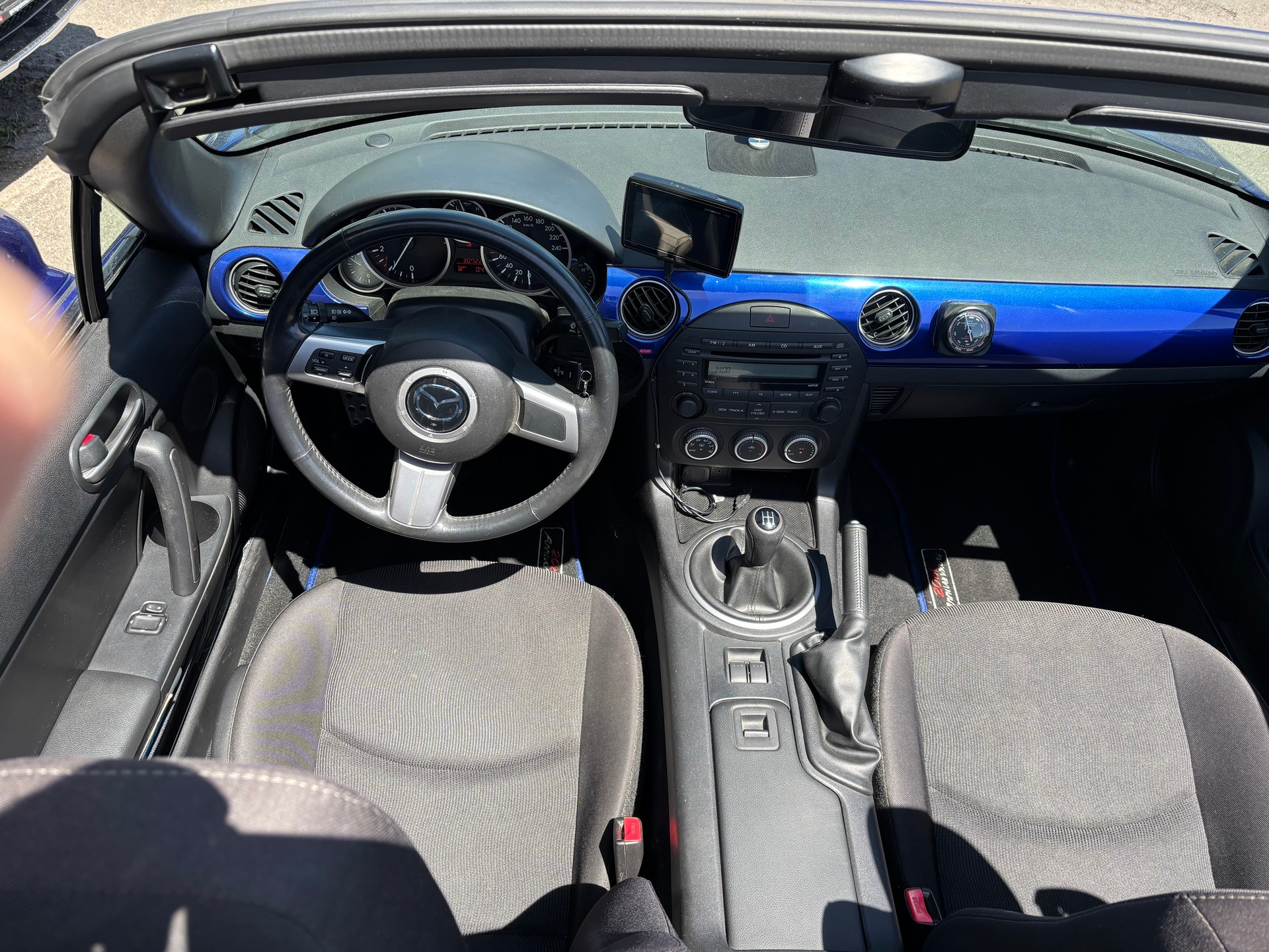 MAZDA MX-5 1.8i 16V 20th Anniversary-image-5