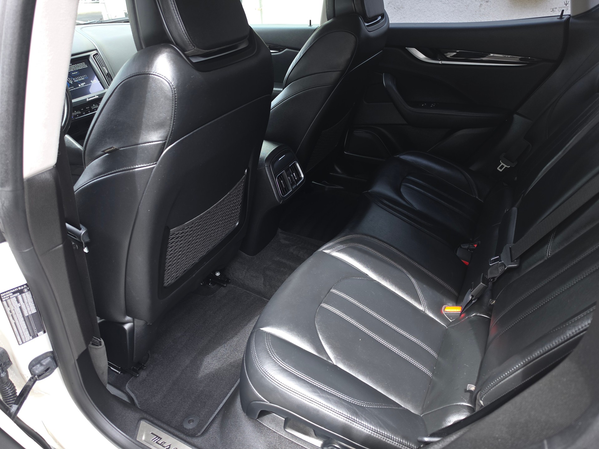 MASERATI Levante S 3.0V6 GranSport-image-12