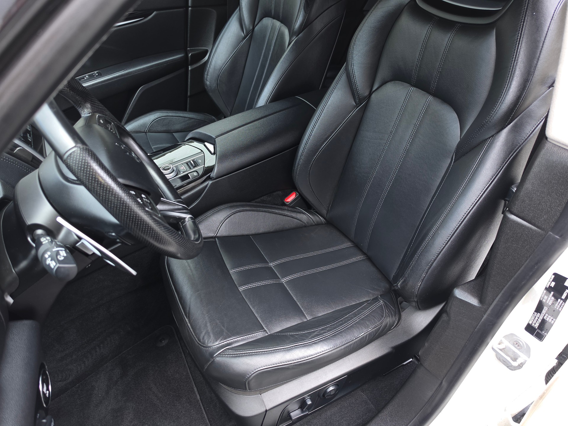 MASERATI Levante S 3.0V6 GranSport-image-9