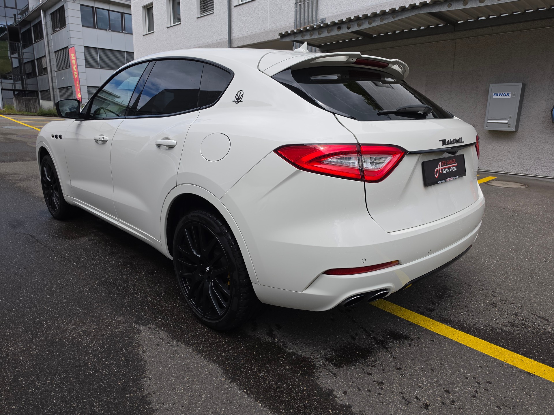 MASERATI Levante S 3.0V6 GranSport-image-6