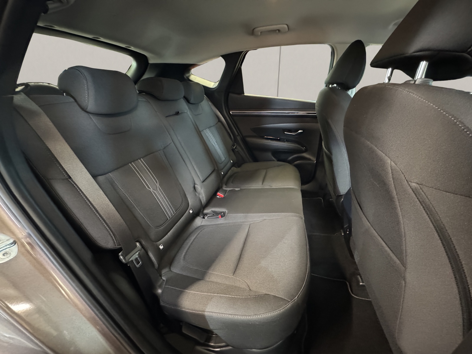 HYUNDAI Tucson 1.6 T-GDi HEV Amplia 4WD-image-15