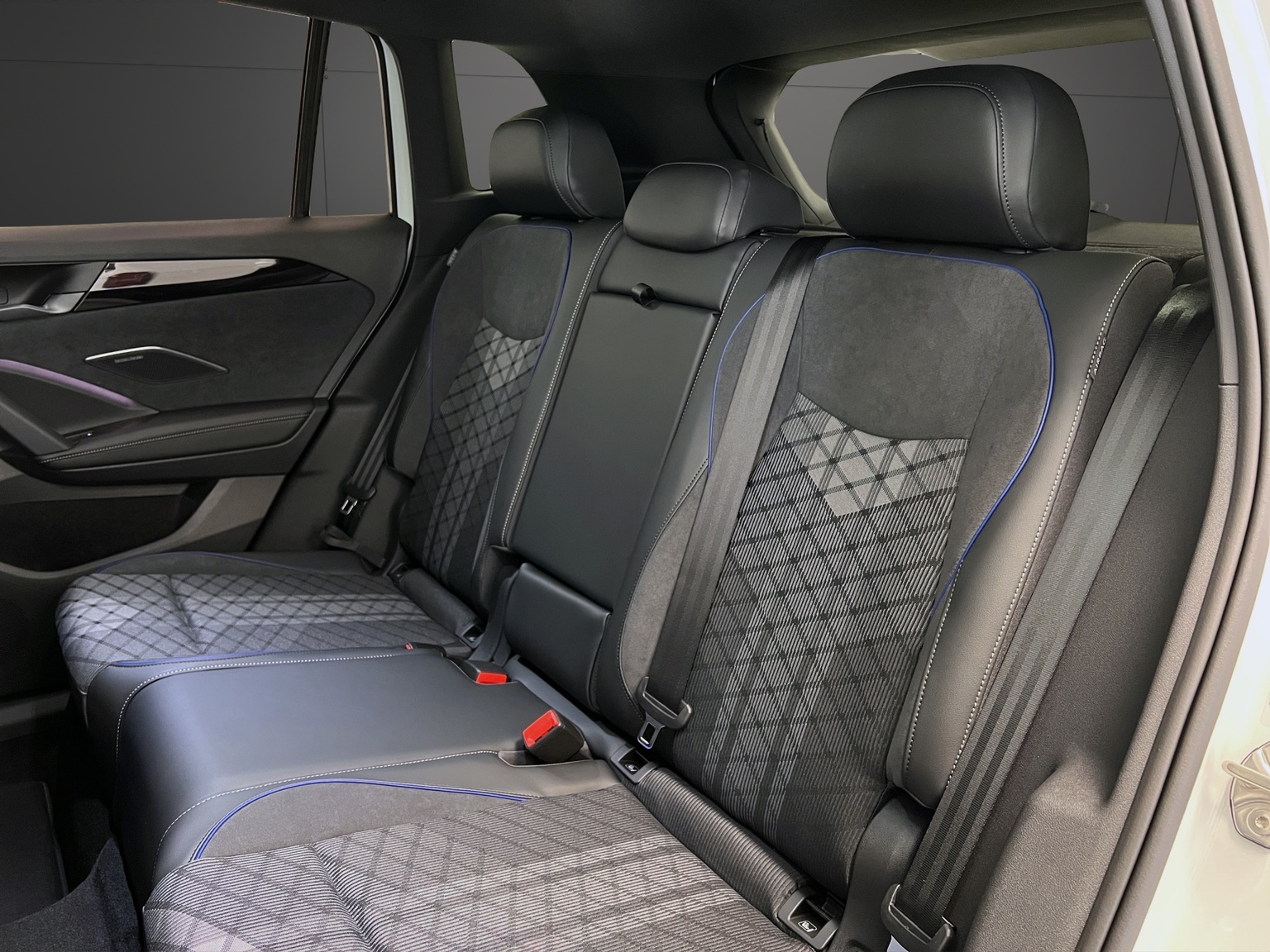VW Tiguan 1.5 TSI evo2 eHybrid R-Line United DSG-image-7