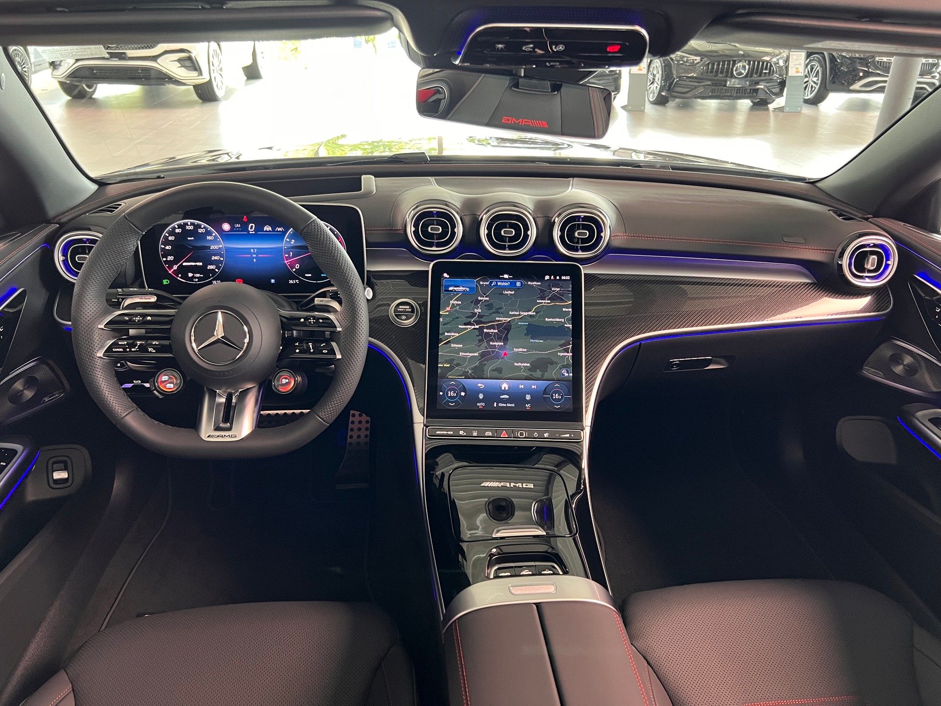 MERCEDES-BENZ CLE AMG 53 Cabrio 4Matic+ 9G-Tronic-image-13
