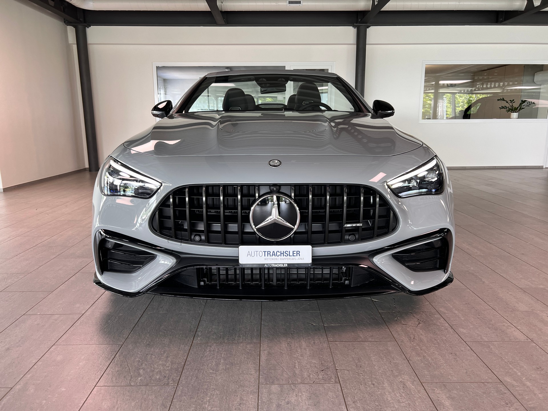 MERCEDES-BENZ CLE AMG 53 Cabrio 4Matic+ 9G-Tronic-image-2