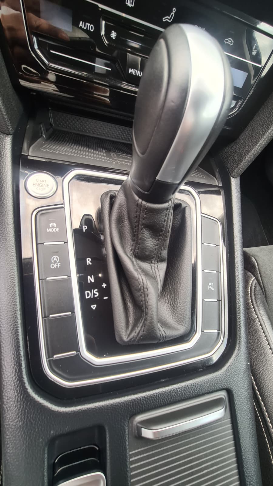 VW Passat 2.0 TDI BMT Elegance 4Motion DSG ** Alcantara-Leder ** Gr.Navi ** RF-Kamera ** Abstandsreglungsysteme ** Modell 2022-image-14