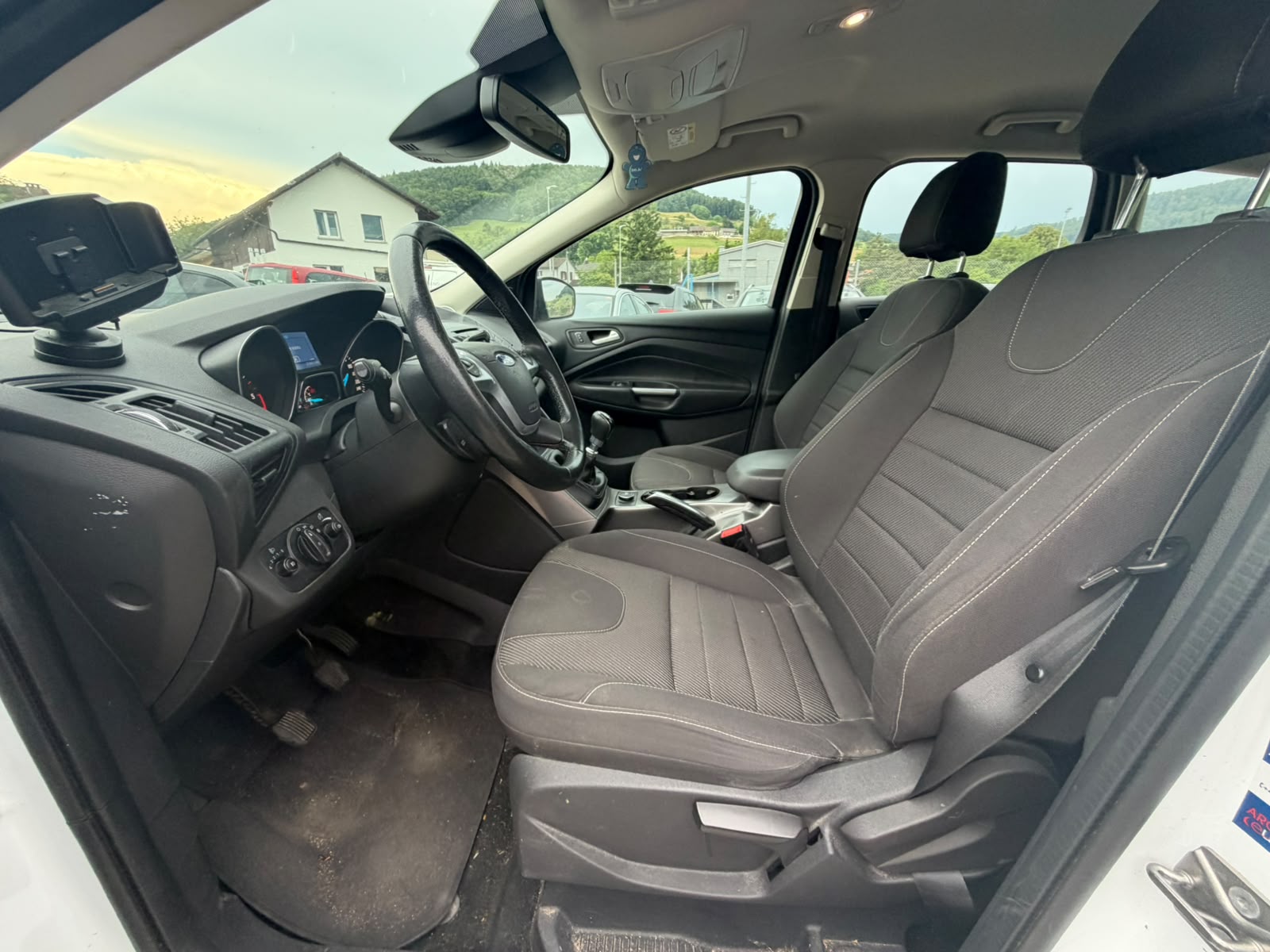 FORD Kuga 2.0 TDCi Carving 4WD-image-8