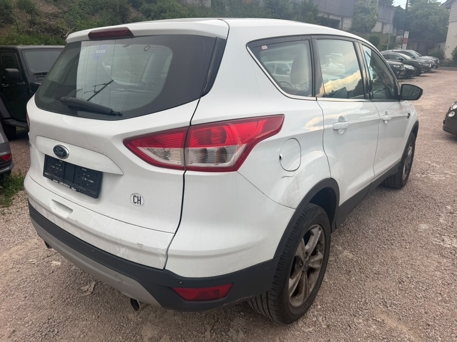 FORD Kuga 2.0 TDCi Carving 4WD-image-4