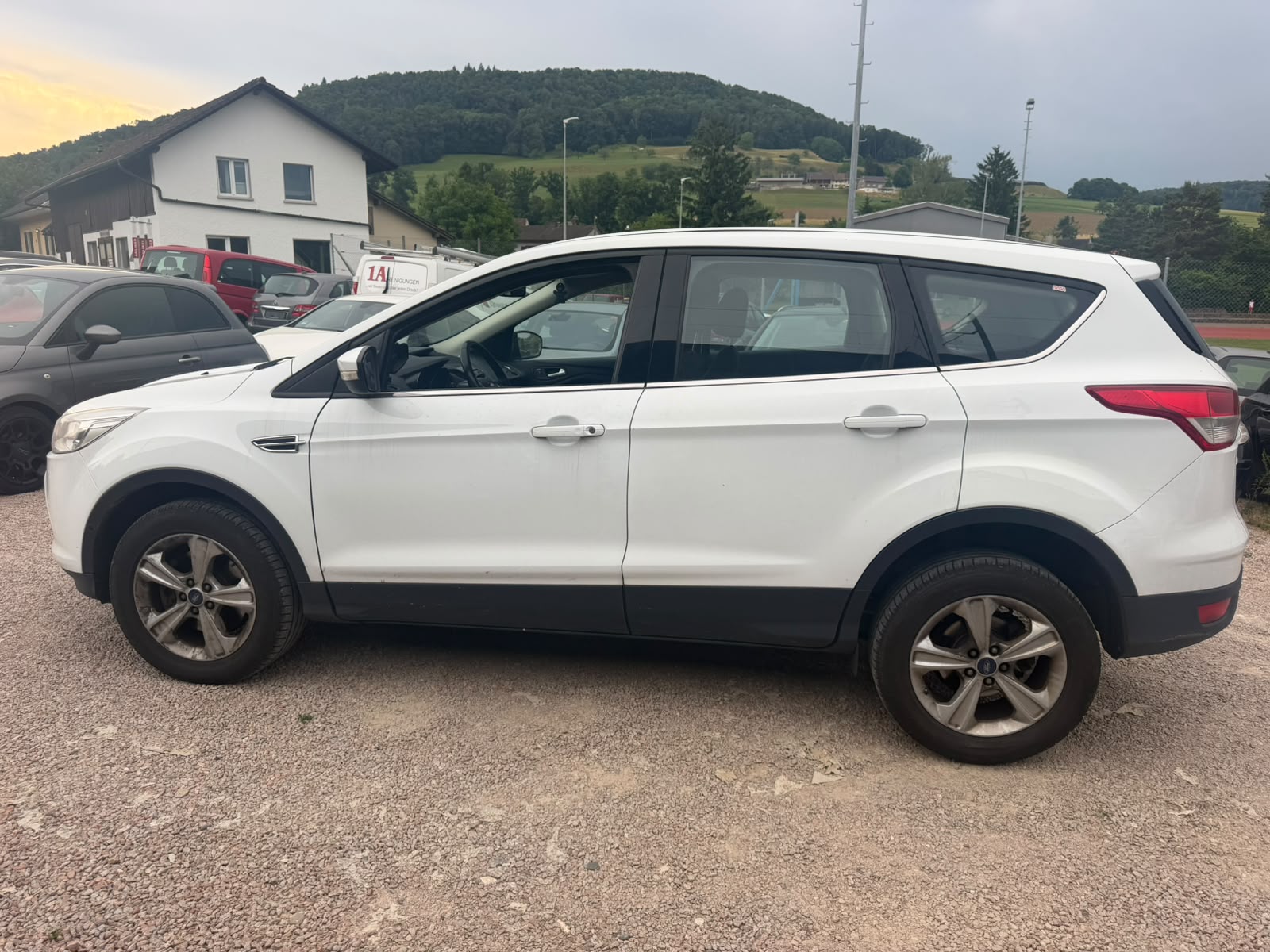 FORD Kuga 2.0 TDCi Carving 4WD-image-1