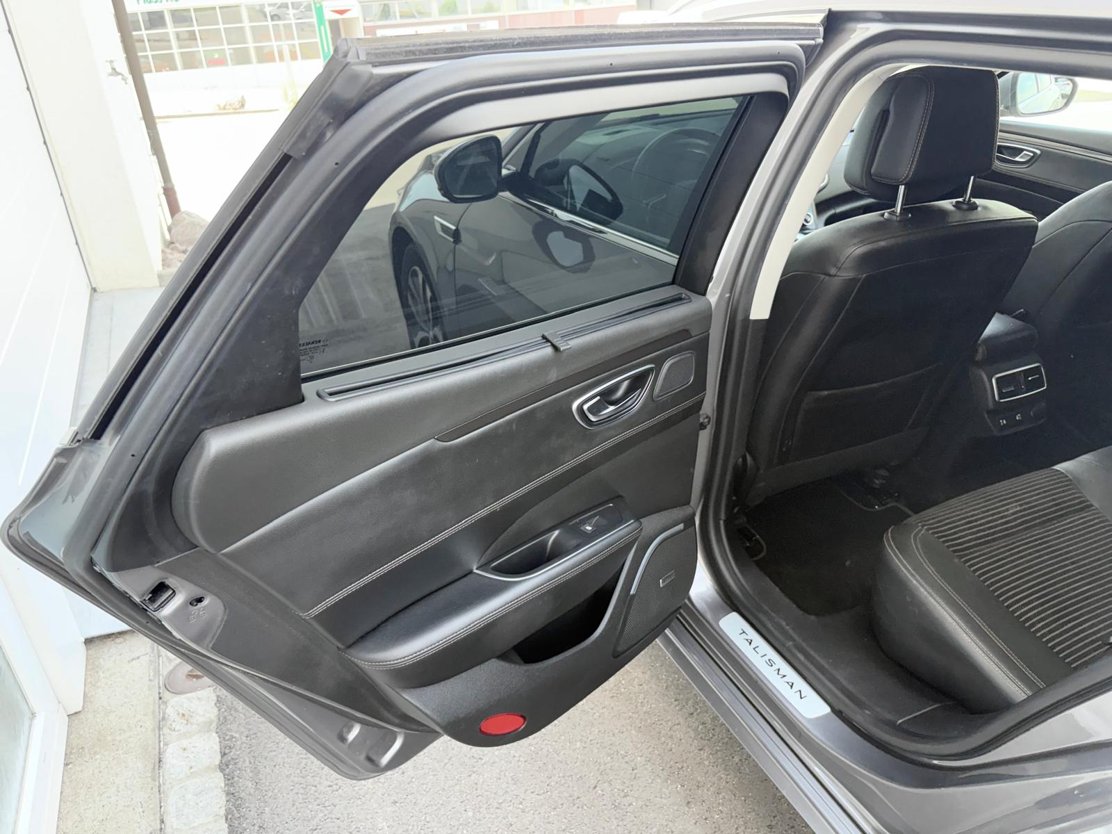 RENAULT Talisman Grandtour 1.6 dCi Bose-image-11