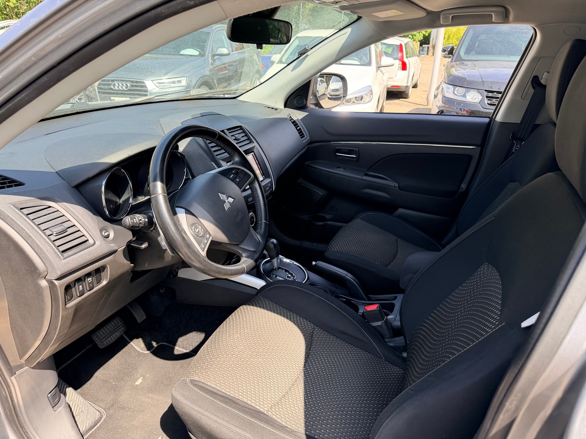 MITSUBISHI ASX 2.2 DID Navigator 4WD Automatic-image-14