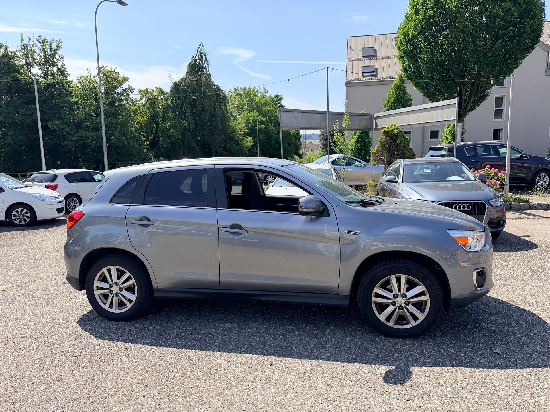 MITSUBISHI ASX 2.2 DID Navigator 4WD Automatic-image-1