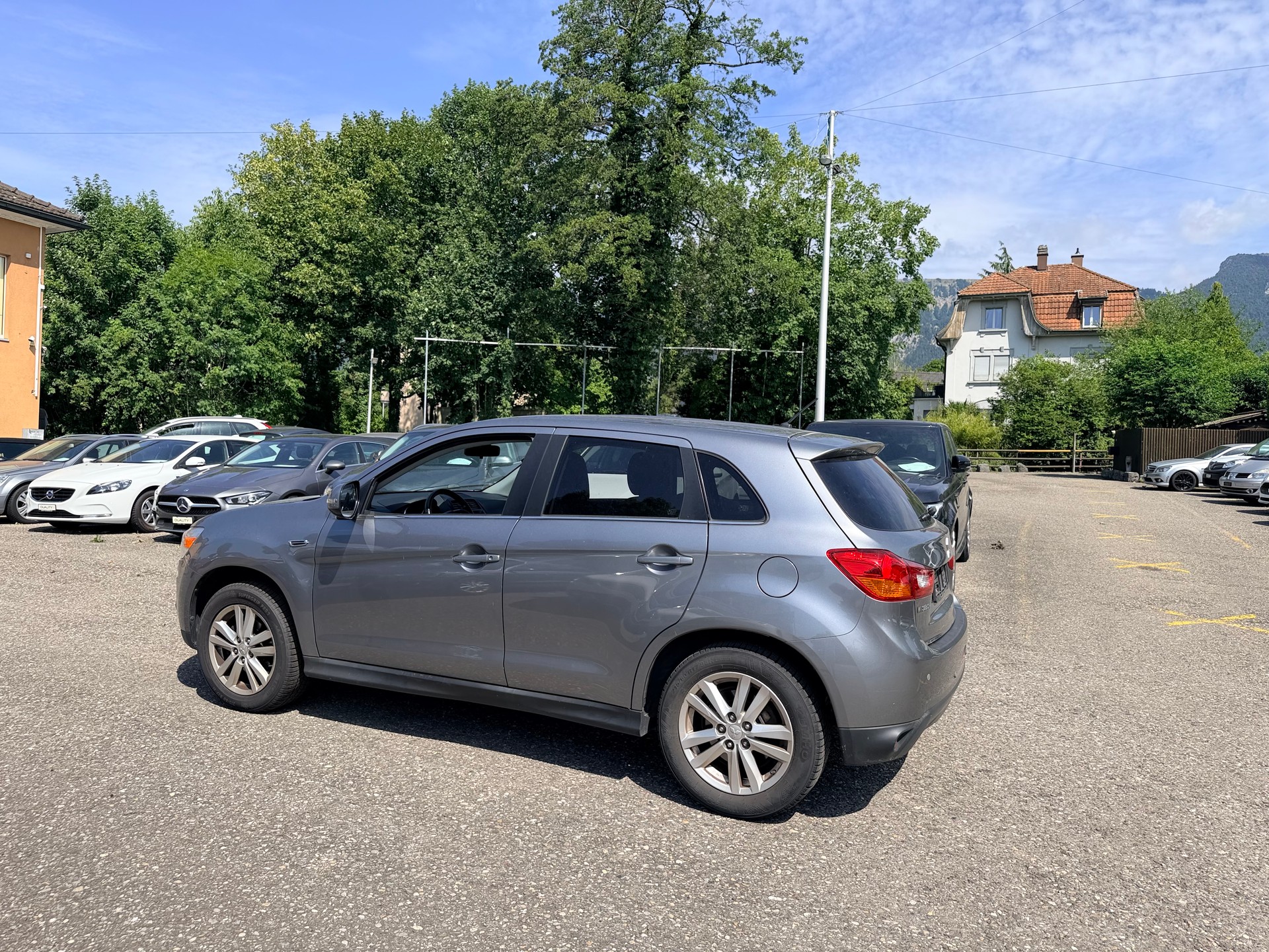 MITSUBISHI ASX 2.2 DID Navigator 4WD Automatic-image-2