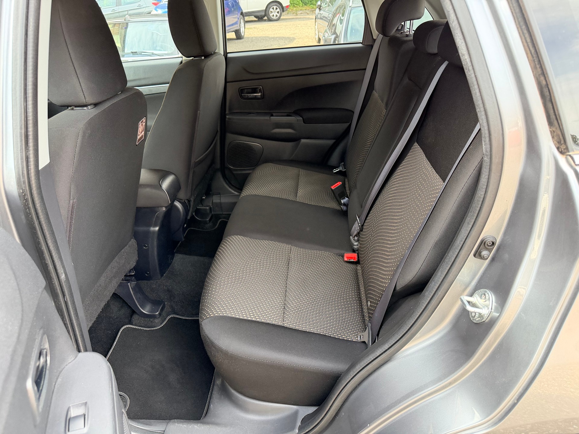 MITSUBISHI ASX 2.2 DID Navigator 4WD Automatic-image-11