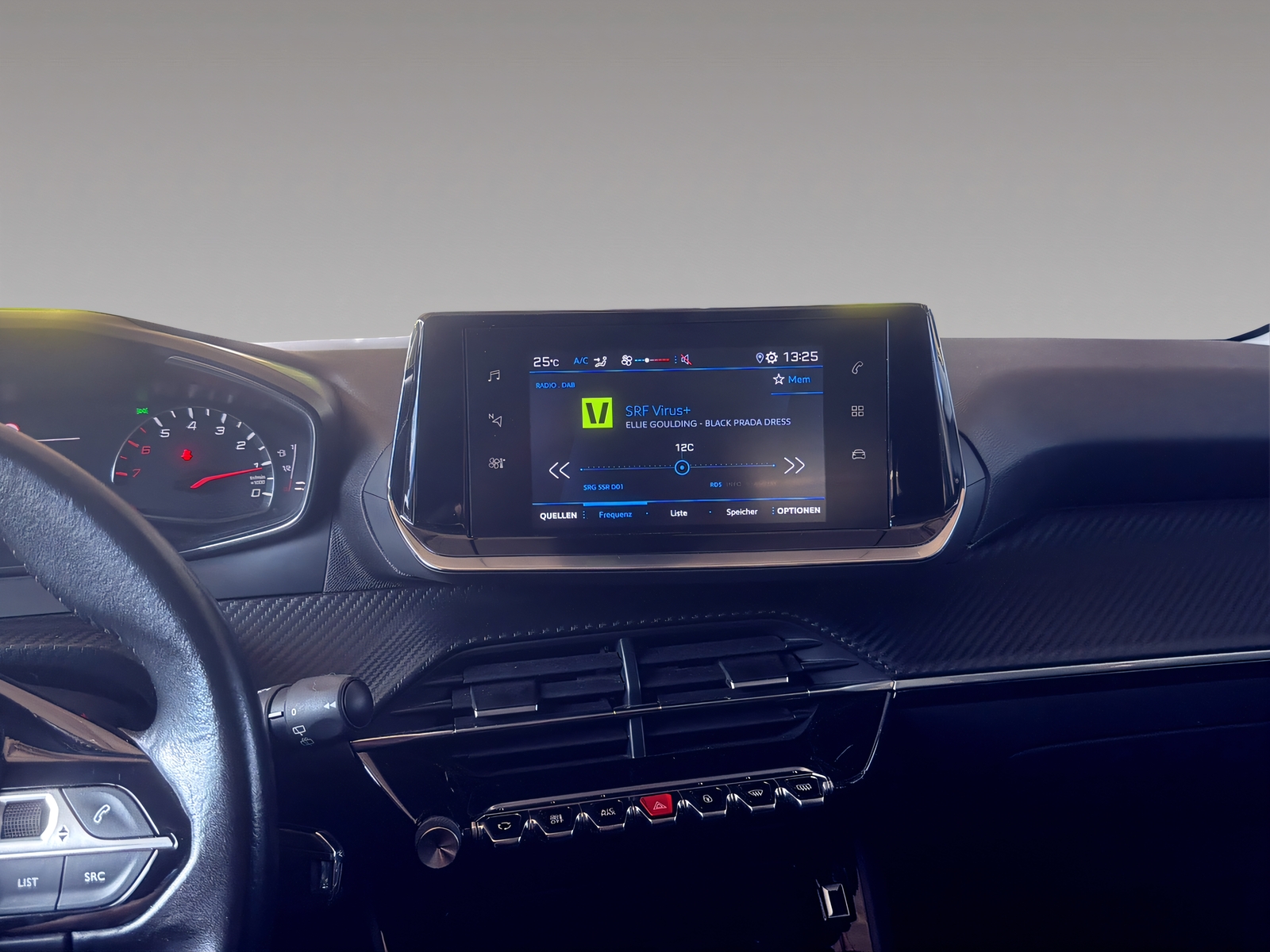 PEUGEOT 208 1.2 PureTech Active Pack-image-11