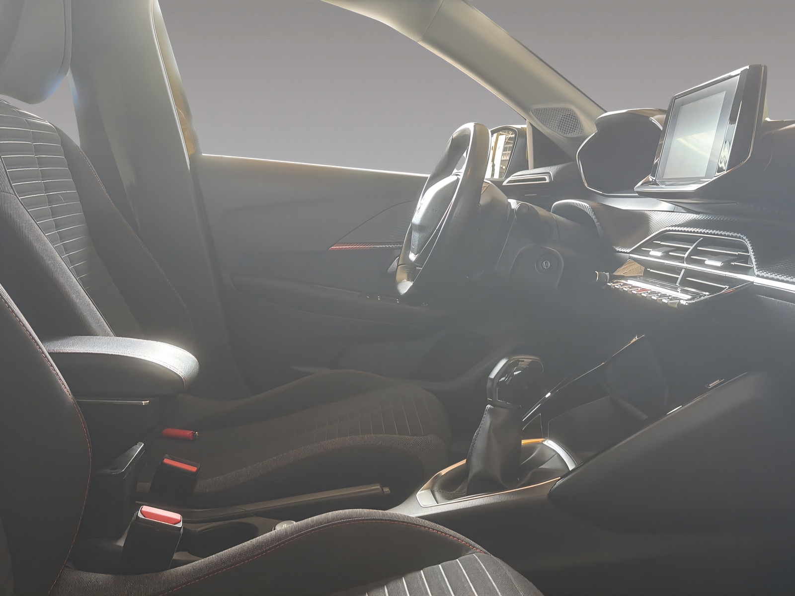 PEUGEOT 208 1.2 PureTech Active Pack-image-10