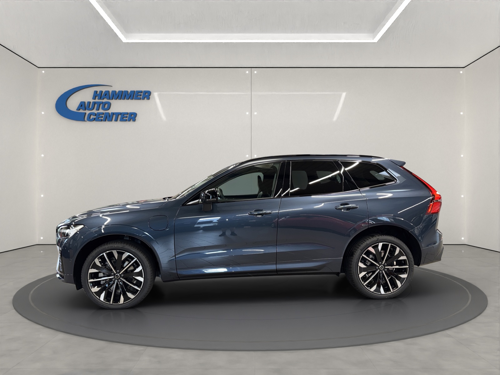 VOLVO XC60 2.0 T8 TE Ultra Dark eAWD-image-1