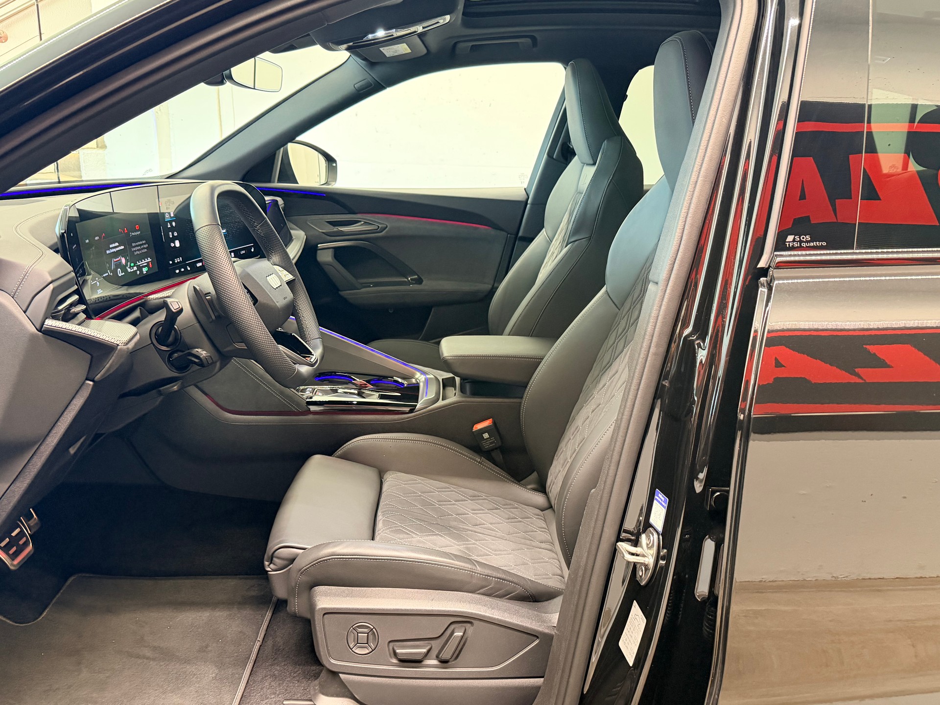 AUDI SQ5 TFSI quattro S-tronic-image-13
