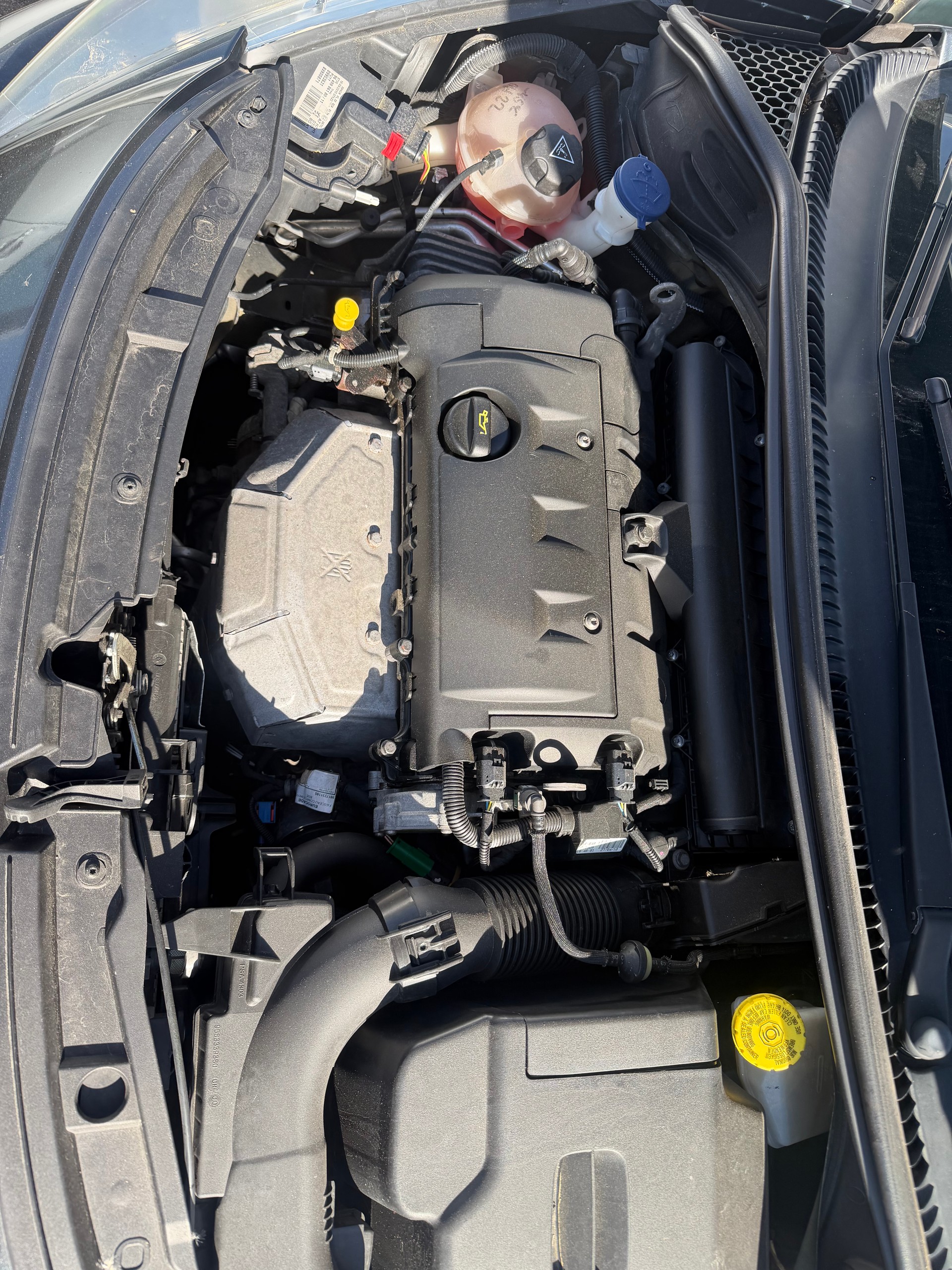 PEUGEOT 207 1.4 16V Trendy Clim-image-11