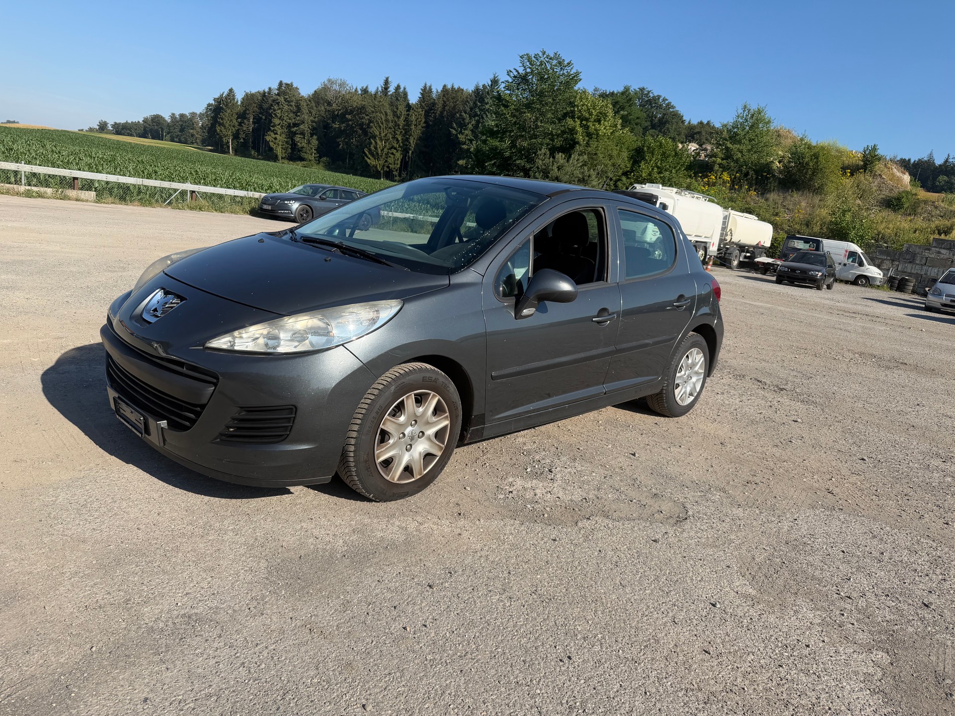 PEUGEOT 207 1.4 16V Trendy Clim-image-1