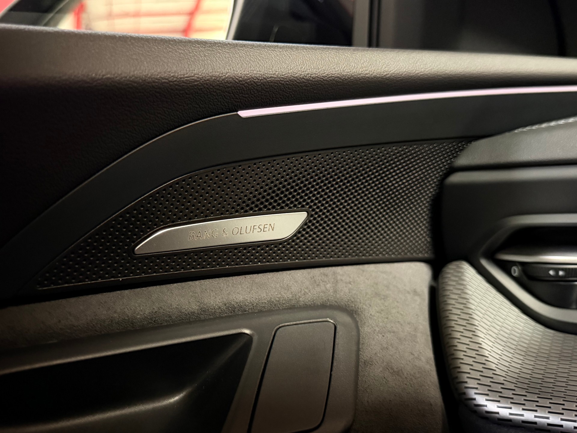 AUDI SQ5 TFSI quattro S-tronic-image-32