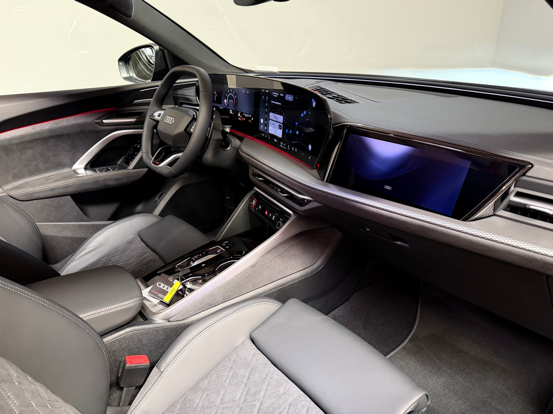 AUDI SQ5 TFSI quattro S-tronic-image-21