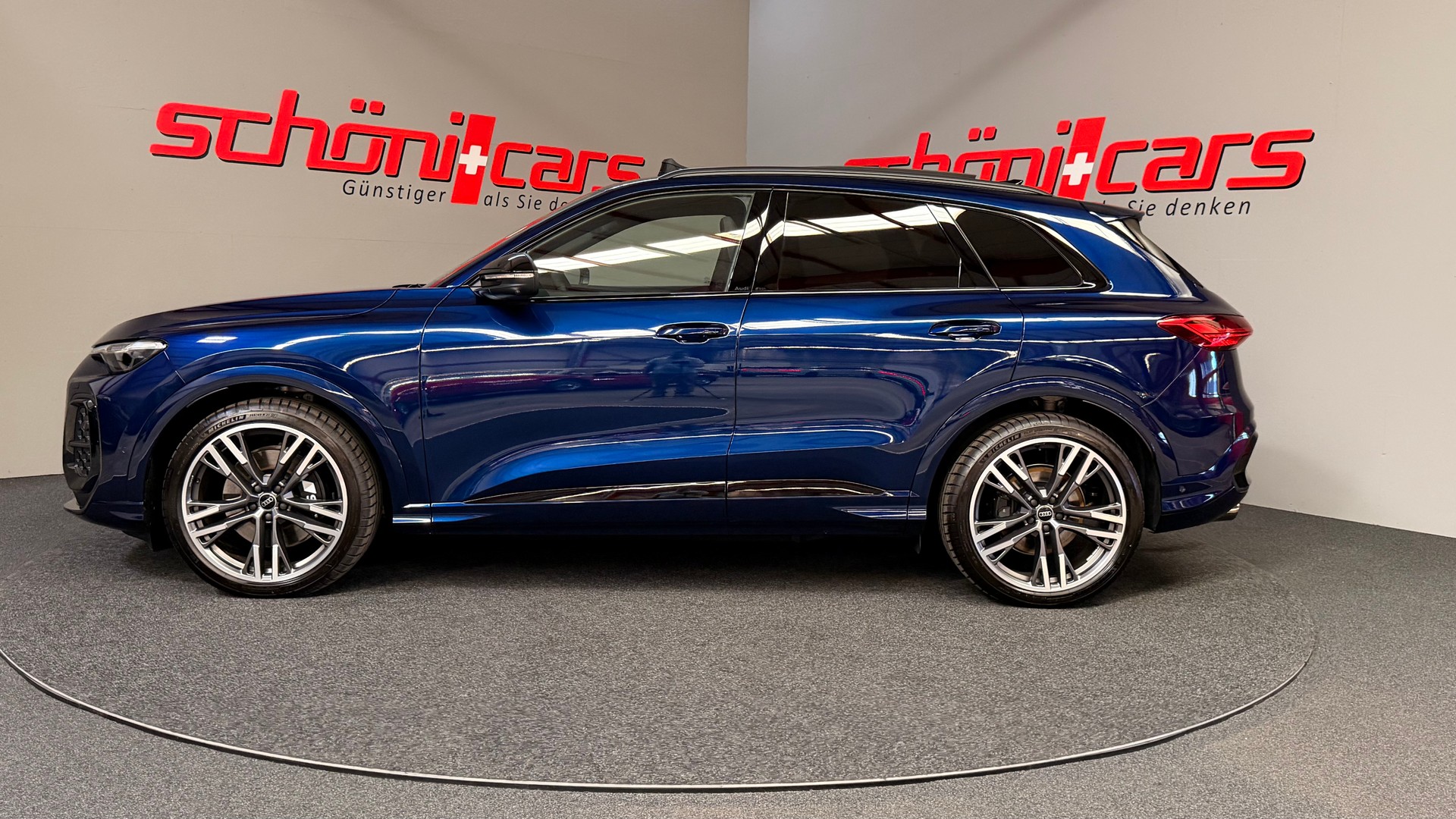 AUDI SQ5 TFSI quattro S-tronic-image-2