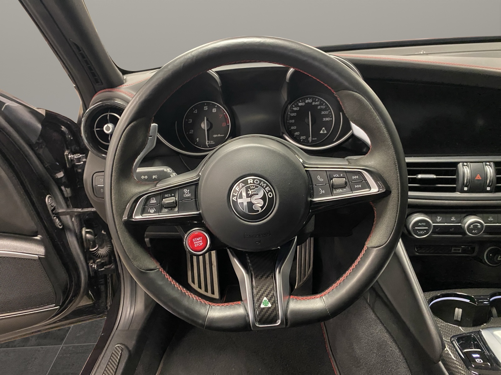 ALFA ROMEO Giulia 2.9 V6 Biturbo Quad-image-12