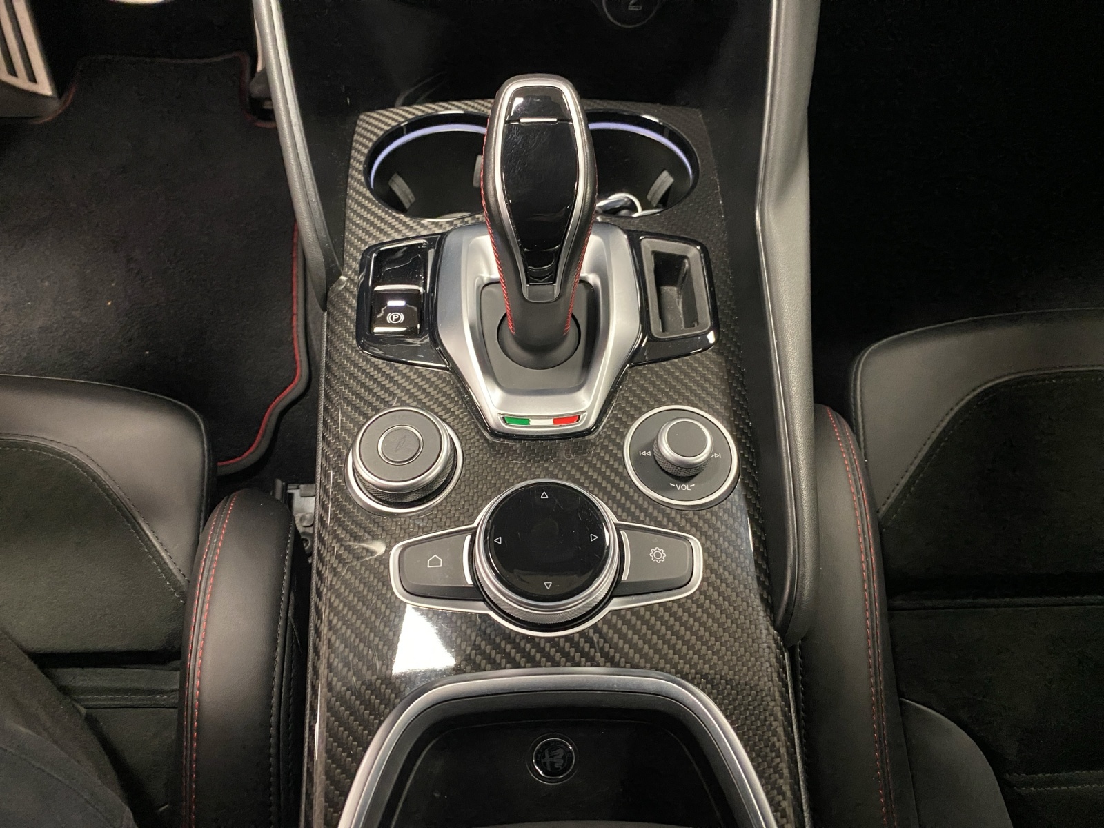 ALFA ROMEO Giulia 2.9 V6 Biturbo Quad-image-15