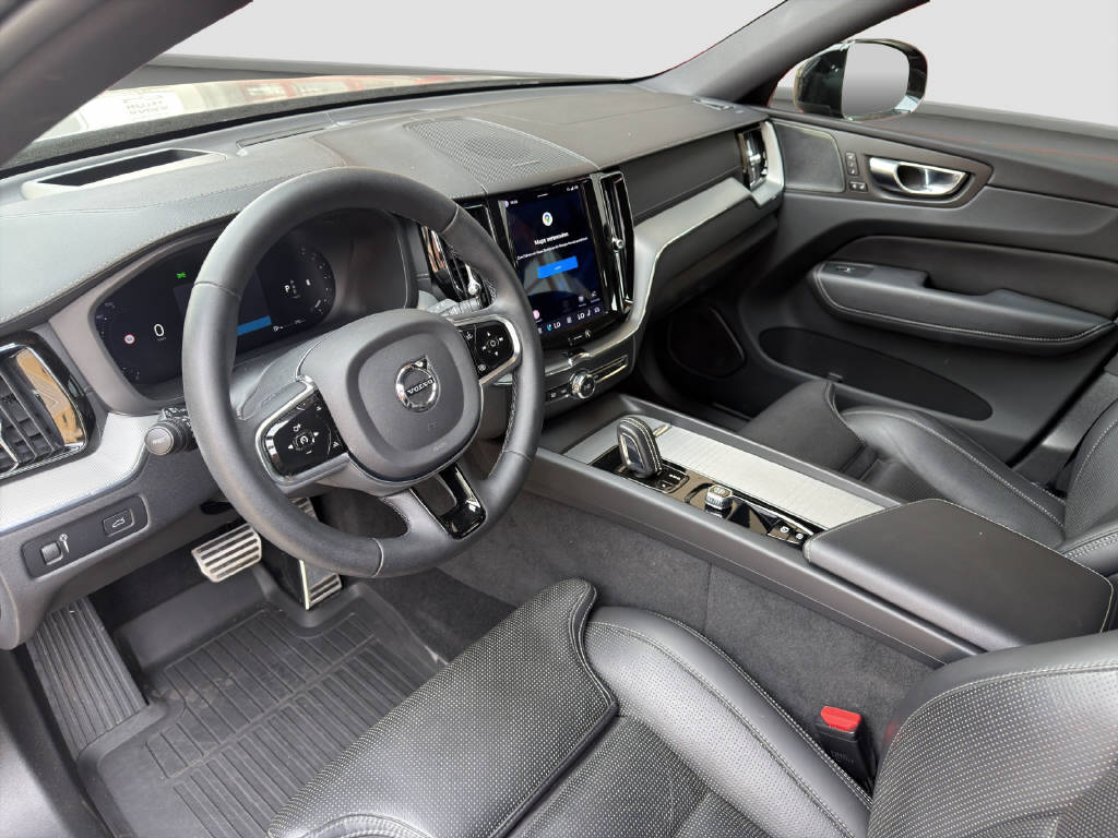VOLVO XC60 2.0 B4 MH R-Design AWD-image-7