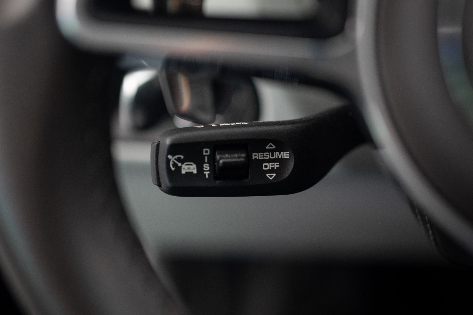 PORSCHE Macan Turbo PDK *CH-Fahrzeug* *Alcantarahimmel* *Panorama* *Chrono*-image-21