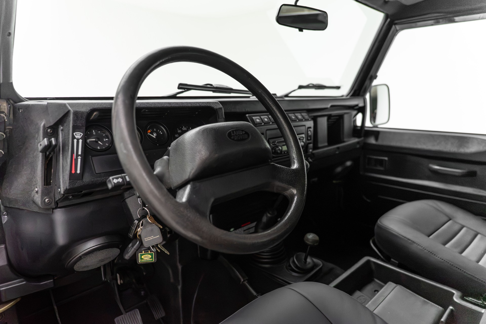 LAND ROVER Defender 90 SW 2.5 Td5-image-19