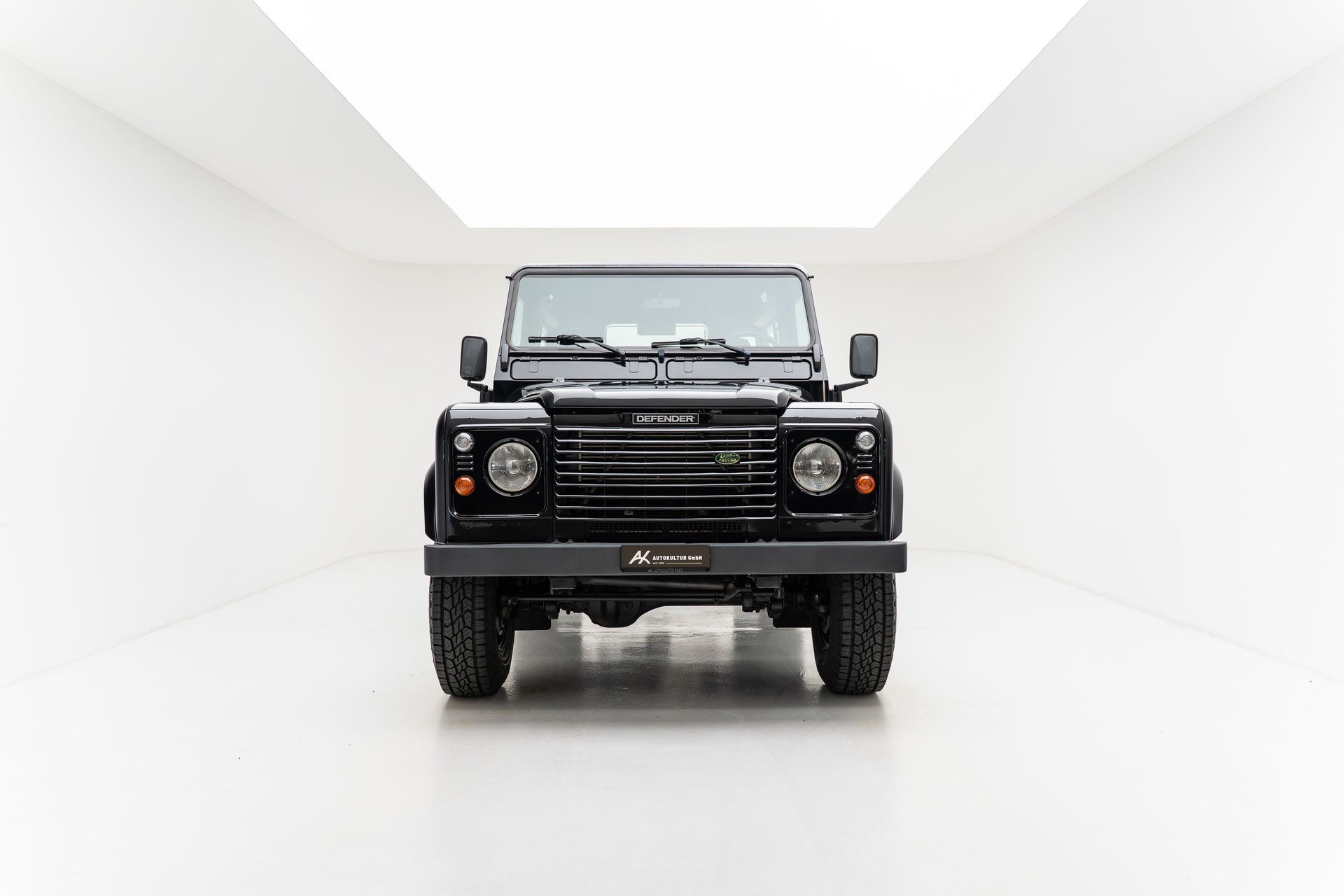LAND ROVER Defender 90 SW 2.5 Td5-image-0