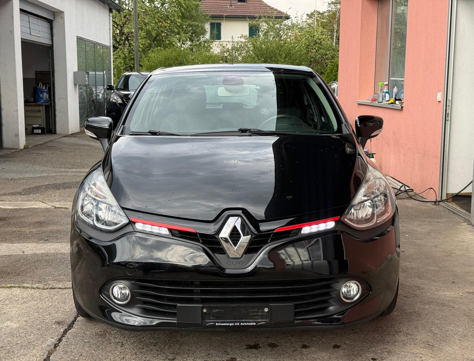 RENAULT Clio 0.9 12V Swiss Edition / MFK 06.2026-image-1