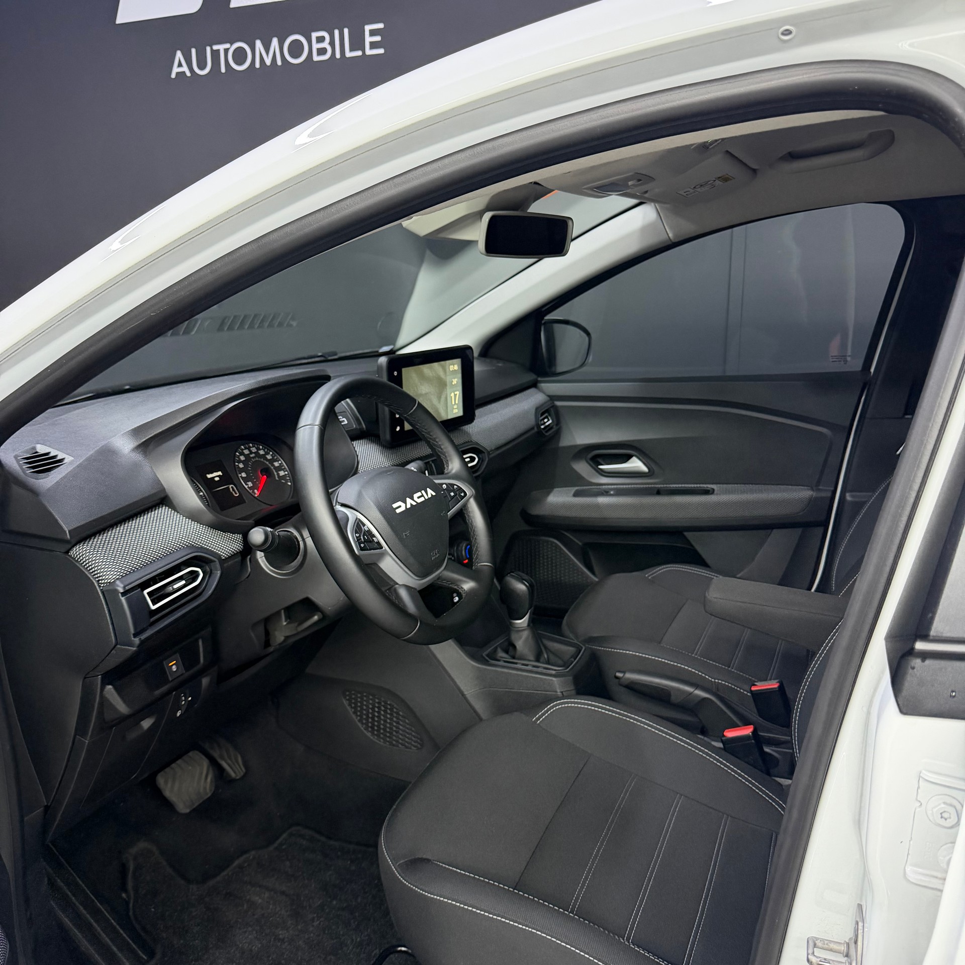 DACIA Sandero TCe 90 Expression CVT-image-7