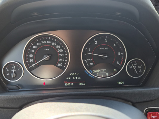 BMW 335d xDrive TouringMSport-image-9