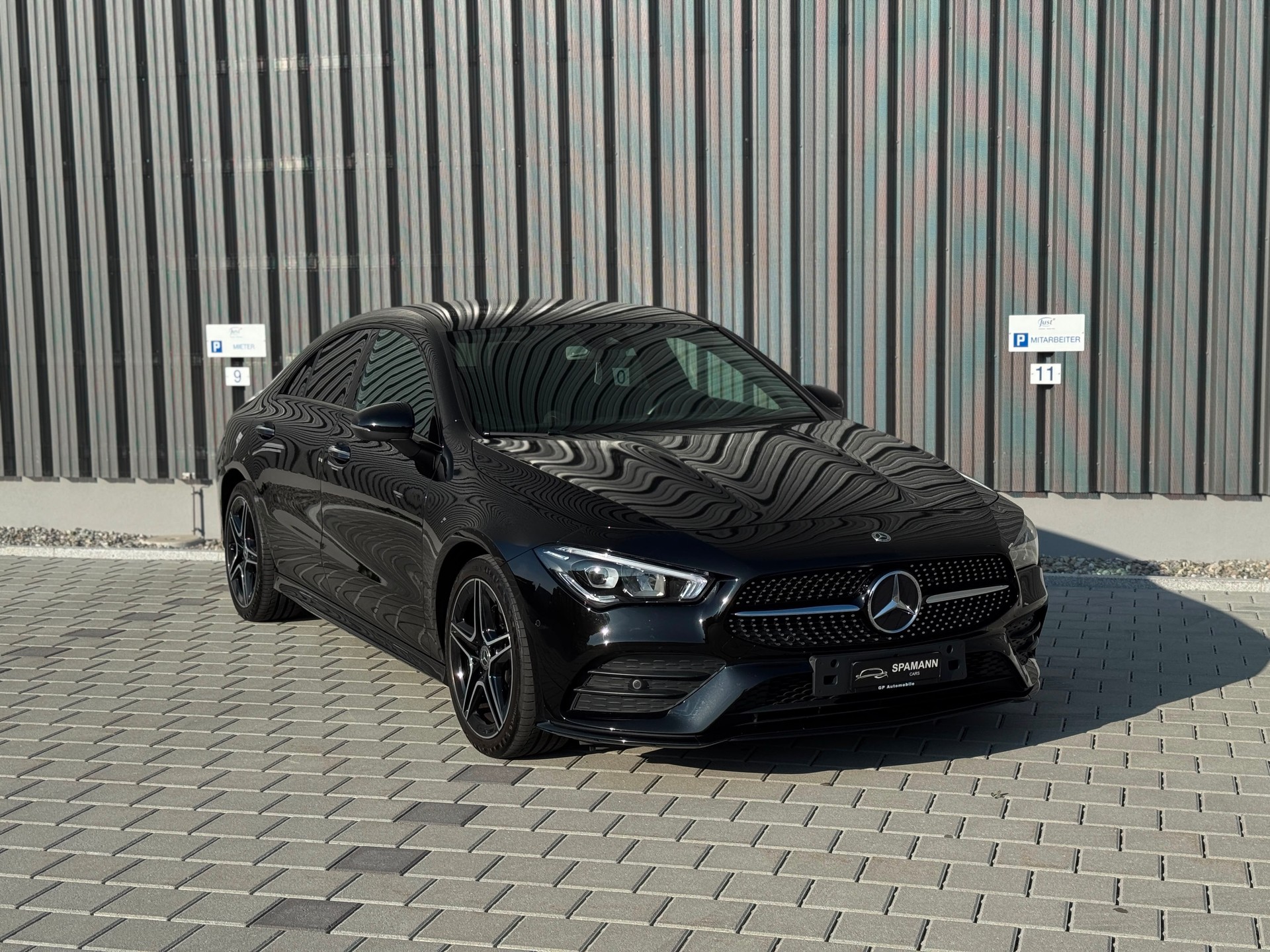 MERCEDES-BENZ CLA 220 d AMG Line 8G-DCT-image-11