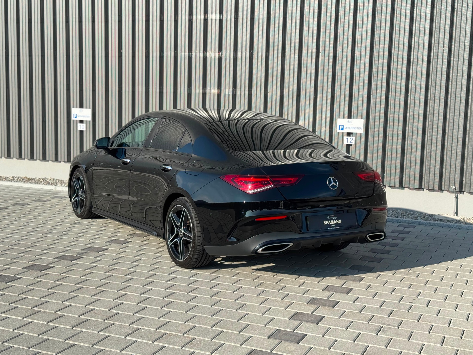 MERCEDES-BENZ CLA 220 d AMG Line 8G-DCT-image-5