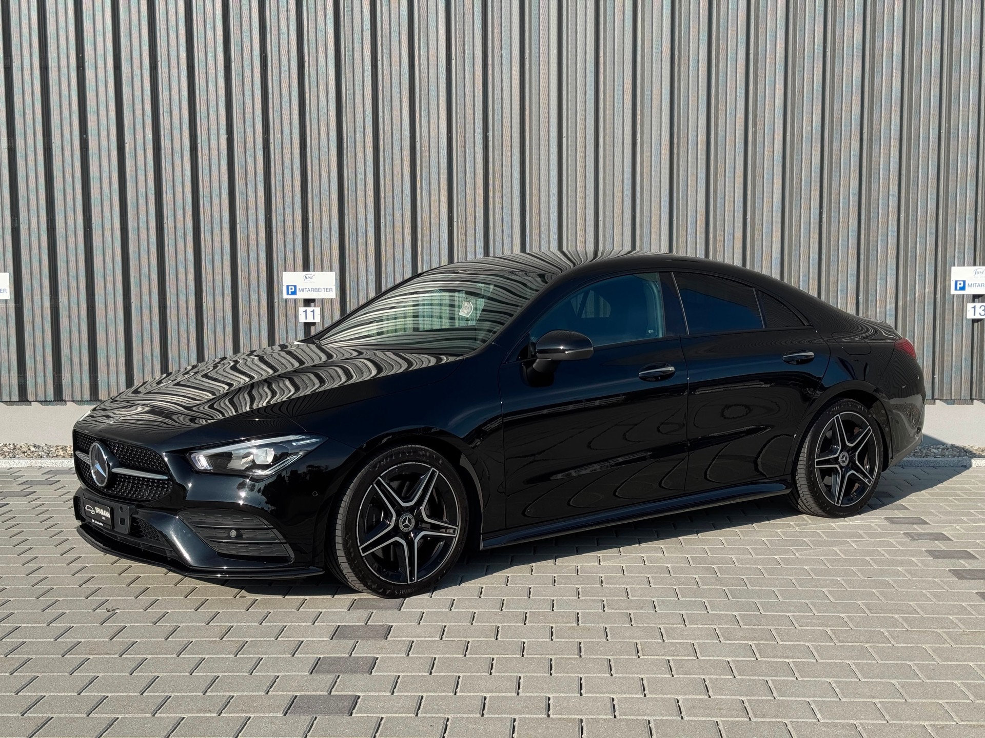 MERCEDES-BENZ CLA 220 d AMG Line 8G-DCT-image-1
