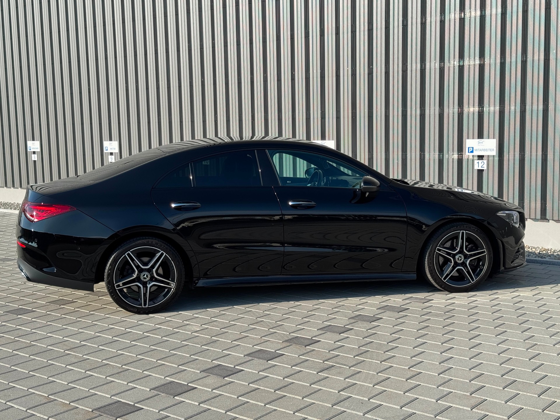 MERCEDES-BENZ CLA 220 d AMG Line 8G-DCT-image-8