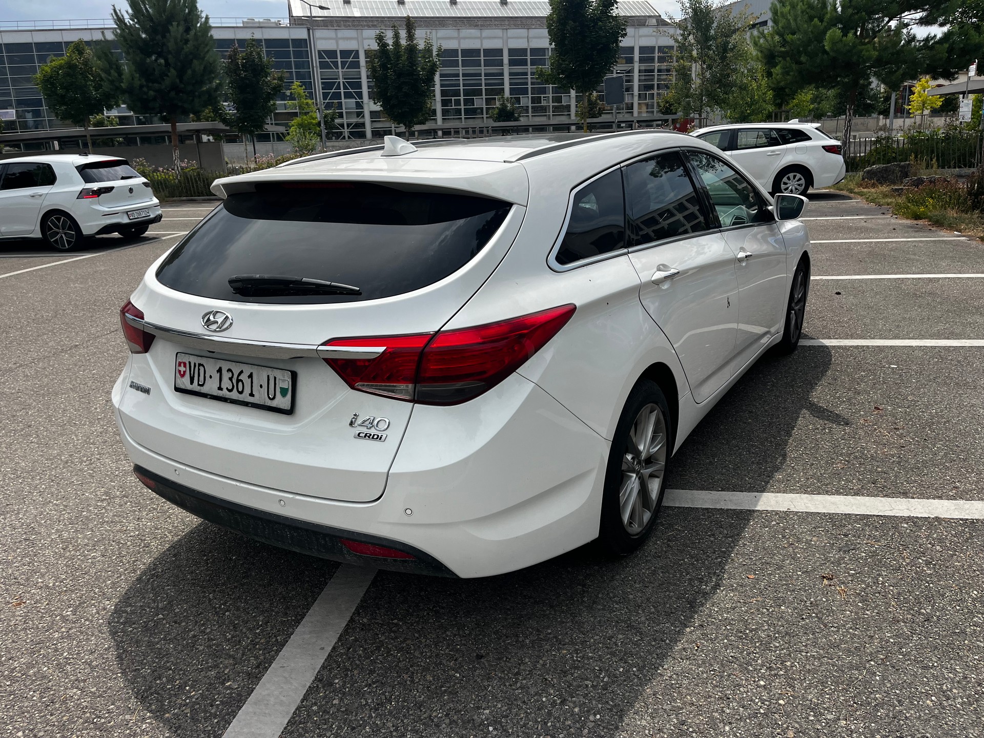 HYUNDAI i40 Wagon 1.7 CRDI Style Automatic-image-1