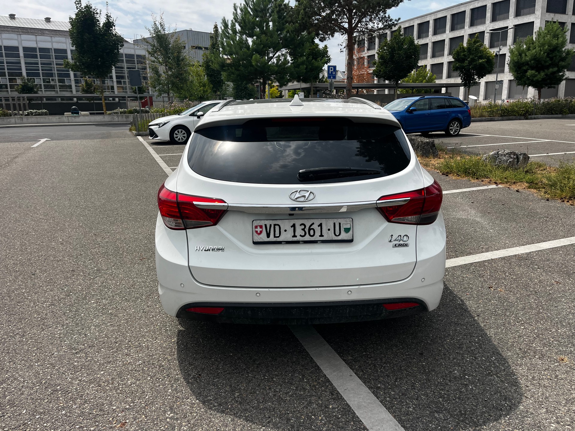 HYUNDAI i40 Wagon 1.7 CRDI Style Automatic-image-8