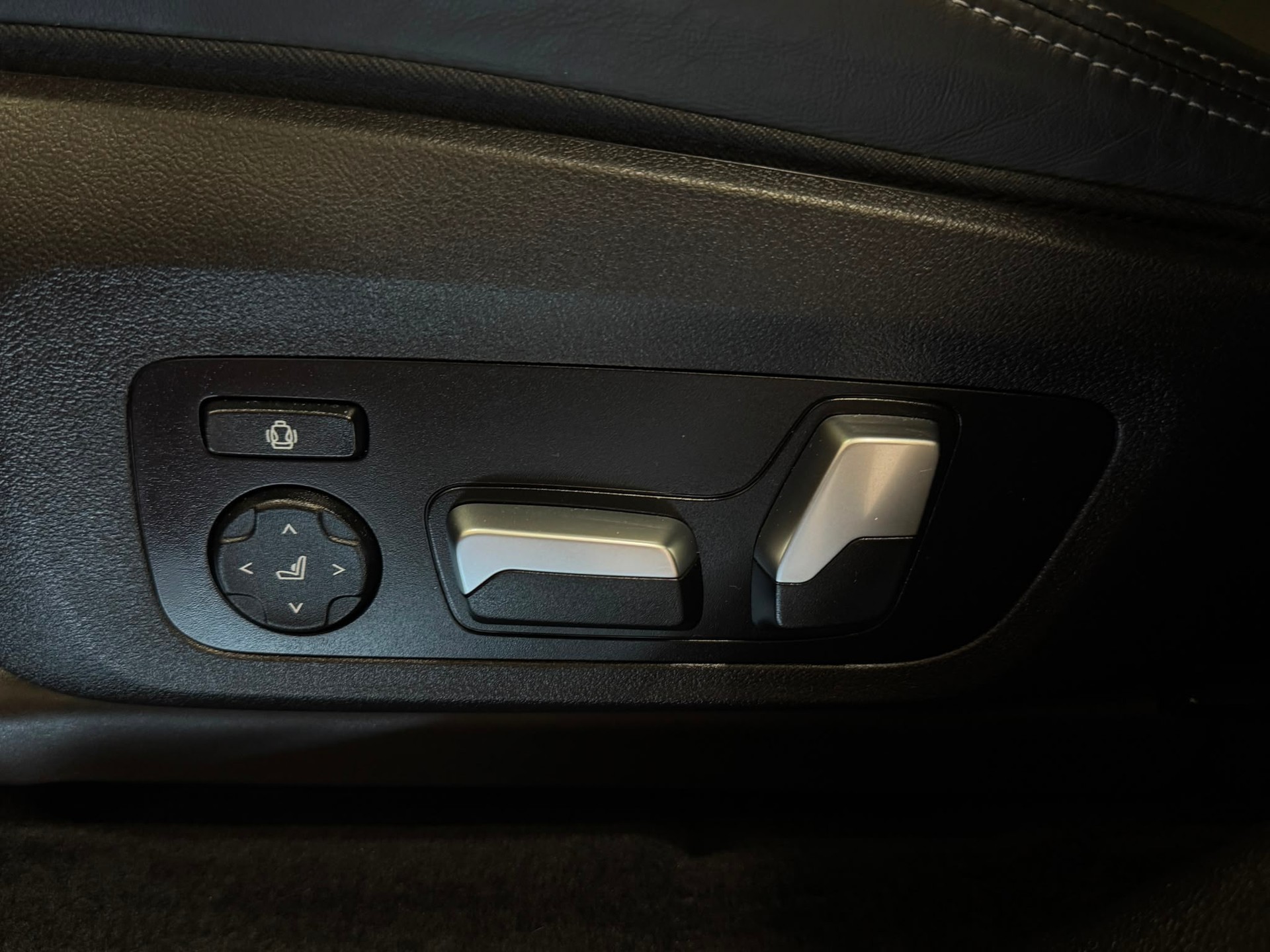 BMW X3 xDrive M Competition Steptronic-image-24
