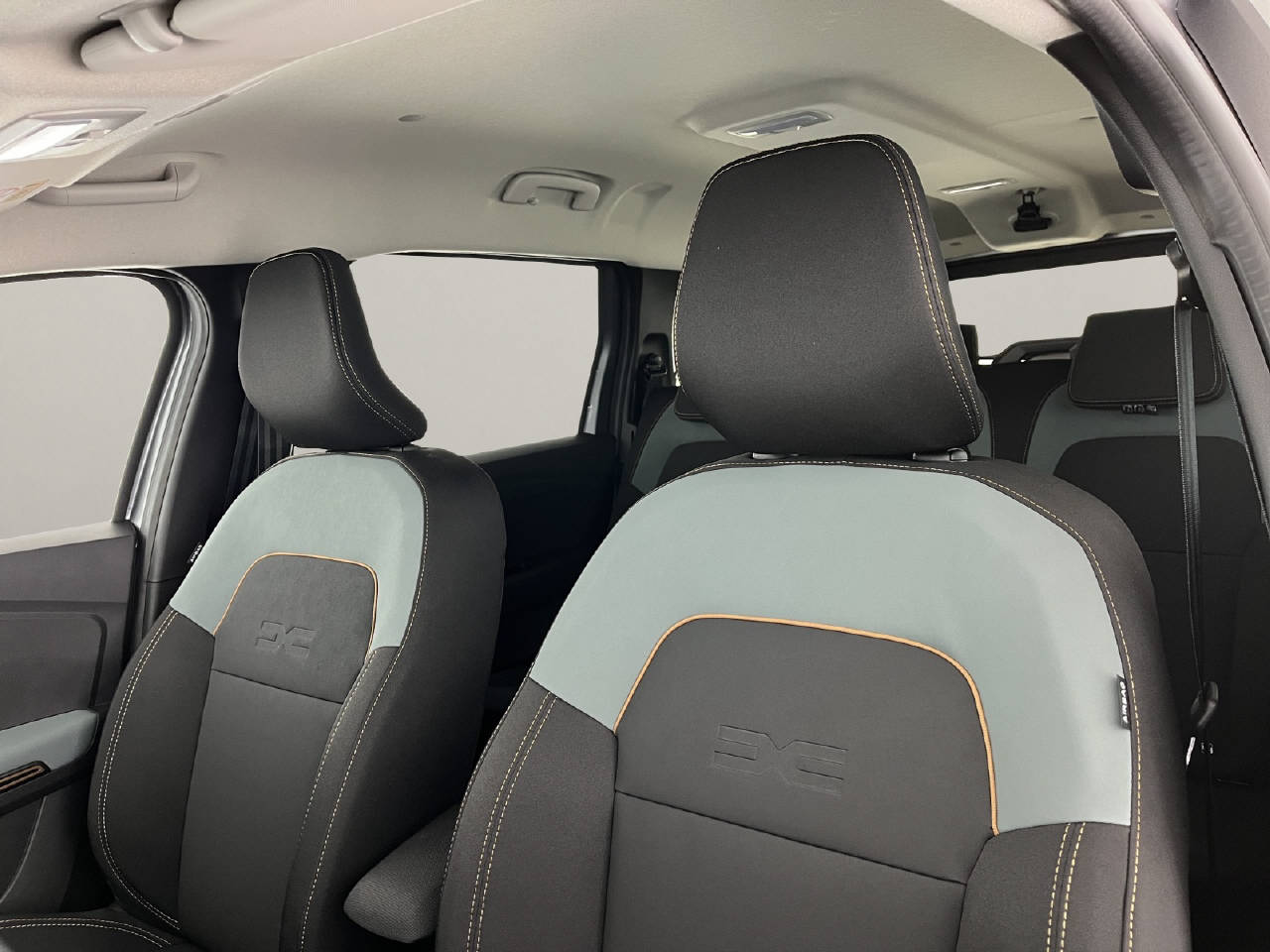 DACIA Jogger 1.8 Hybrid Extreme 7P-image-14