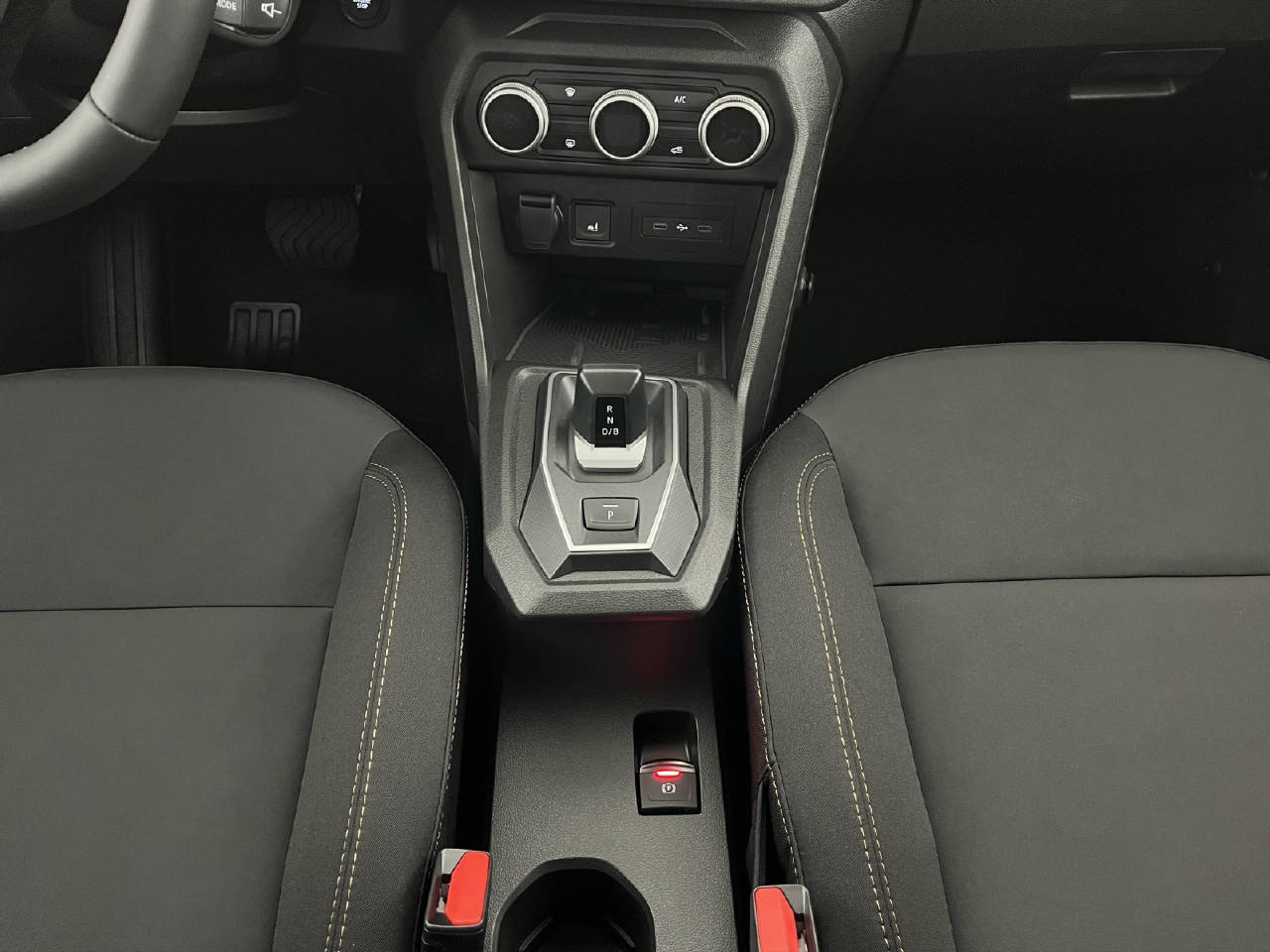 DACIA Jogger 1.8 Hybrid Extreme 7P-image-13